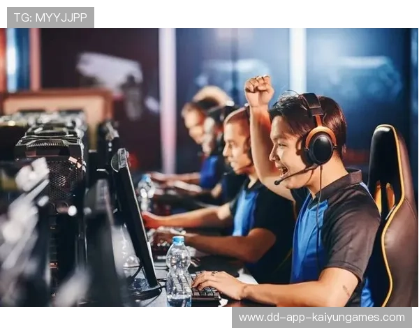 电竞选手与直播内容创作者的身份融合趋势，电竞职业选手和主播有什么区别