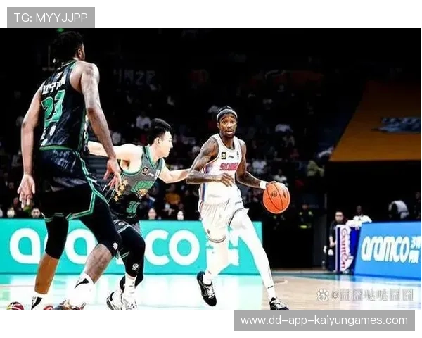 篮板之争中国本土球员与外援的融合，篮板谁抢